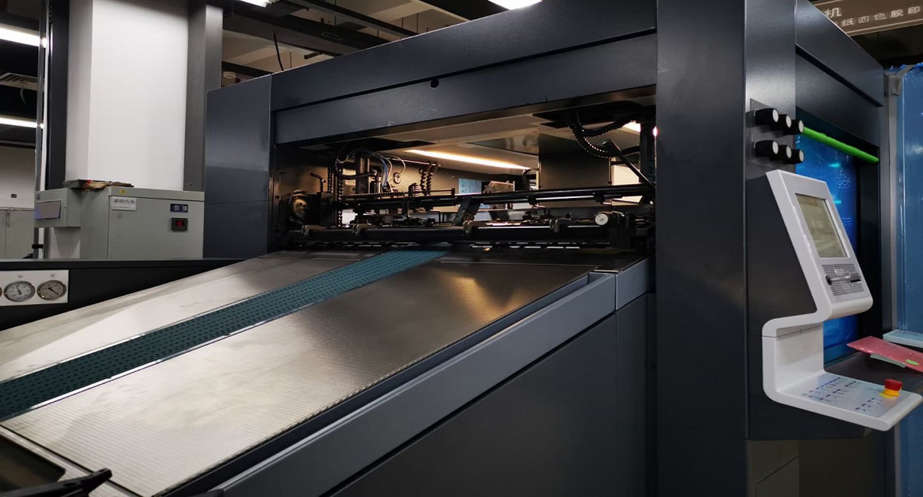 一丝不苟，精益求精，成就一流设备！