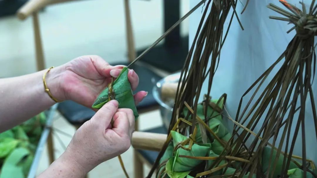 粽香四溢，浓情端午——188改名为Taptap点点开展包粽子迎端午活动